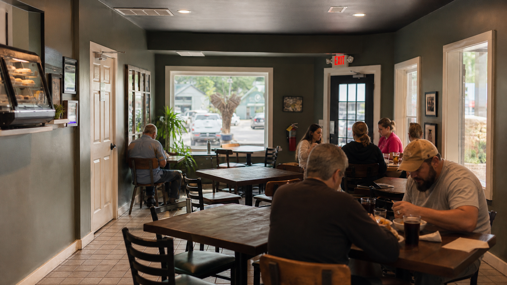 The Rice Wagon dining room